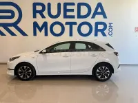 Nuevo Kia Ceed 100 CV (73 kW) 2026 Blanco Utilitario