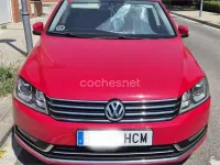 Usado VW Passat Highline 170 CV (125 kW) 2011 Granate Familiar