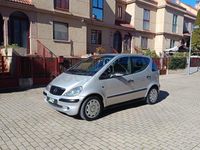 Usado Mercedes A140 Classic 82 CV (60 kW) 2004 Gris / plata Monovolumen