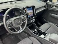 Usado Volvo XC40 Plus 185 kW (252 CV) 2023 Plateado SUV