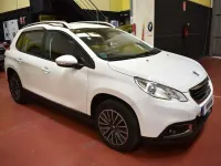Usado Peugeot 2008 Active 99 CV (72 kW) 2015 Blanco SUV