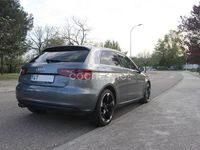 Usado Audi A3 Ambition 150 CV (110 kW) 2014 Gris / plata Berlina