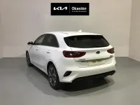 Używany Kia Ceed 136 KM (100 kW) 2021 Biały Hatchback