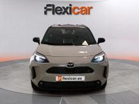 Usado Toyota Yaris Hybrid Sport 130 CV (95 kW) 2024 Blanco