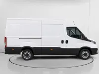 Usado Iveco Daily 156 CV (114 kW) 2022 Blanco Berlina