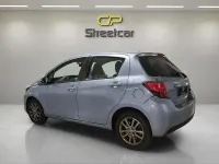 Usado Toyota Yaris Advance 99 CV (72 kW) 2015 Azul Utilitario