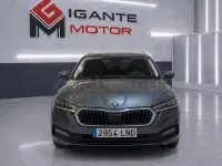 Usado Skoda Octavia Style 150 CV (110 kW) 2021 Gris metalizado Familiar