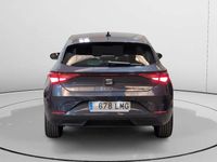 Usado Seat Leon Style 111 CV (81 kW) 2021 Azul Utilitario