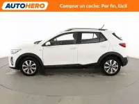 Usado Kia Stonic 84 HP (61 kW) 2023 Branco SUV