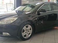 Usado Opel Insignia Selective 130 HP (95 kW) 2012 Preto Sedan