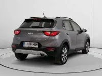 Usado Kia Stonic 101 CV (74 kW) 2024 Gris SUV