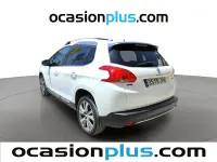 Usado Peugeot 2008 Allure 120 CV (88 kW) 2016 Blanco SUV