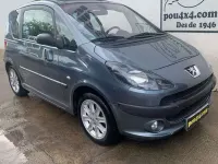 Usado Peugeot 1007 109 CV (80 kW) 2006 Gris Monovolumen