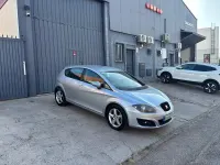 Usado Seat Leon Copa 105 CV (77 kW) 2011 Gris / plata Utilitario