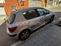 Usado Peugeot 307 136 CV (100 kW) 2004 Gris / plata Berlina