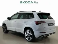 Usado Skoda Karoq SportLine 150 CV (110 kW) 2025 Blanco SUV