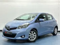 Usado Toyota Yaris Active 99 CV (72 kW) 2012 Azul Utilitario