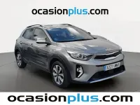 Usado Kia Stonic 101 CV (74 kW) 2024 Gris SUV