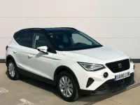 Usado Seat Arona Style Plus 110 CV (80 kW) 2021 Blanco SUV