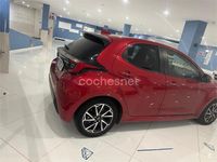 Usado Toyota Yaris Cross Plus 116 CV (85 kW) 2022 Granate SUV