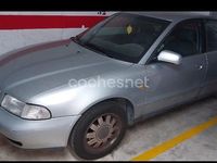Usado Audi A4 150 CV (110 kW) 1998 Gris / plata Berlina