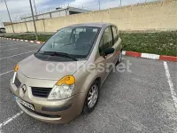 Usado Renault Modus Dynamique 80 CV (58 kW) 2004 Beige Monovolumen