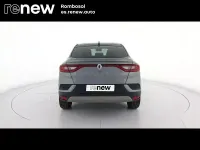 Usado Renault Arkana Techno 143 CV (105 kW) 2022 Gris SUV
