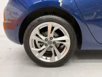 Usado Opel Astra GS Line 131 CV (96 kW) 2020 Azul Utilitario
