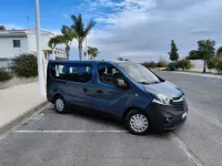 Usado Opel Vivaro S 145 CV (106 kW) 2017 Azul Monovolumen