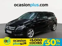 Usado Mercedes B180 109 CV (80 kW) 2013 Negro Monovolumen