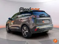 Usado Peugeot 3008 Allure 131 CV (96 kW) 2024 Gris SUV