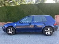 Usado VW Golf IV Highline 100 CV (73 kW) 2000 Azul Familiar