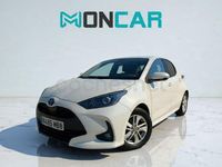 Usado Toyota Yaris Hybrid Style 116 CV (85 kW) 2022 Blanco Berlina