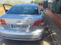 Usado Toyota Avensis Executive 150 CV (110 kW) 2011 Gris / plata Berlina