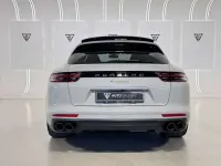 Usado Porsche Panamera 4 Sport Turismo Sport Turismo 330 CV (242 kW) 2018 Gris Familiar