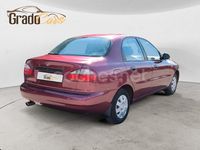 Usado Chevrolet Lanos SE 86 CV (63 kW) 1998 Granate Berlina