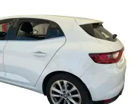 Usado Renault Mégane IV Zen 132 CV (97 kW) 2018 Blanco Utilitario