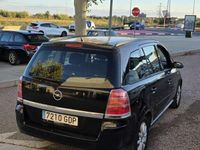 Usado Opel Zafira Cosmo 150 CV (110 kW) 2008 Negro Monovolumen