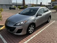 Usado Mazda 3 Active 109 CV (80 kW) 2011 Gris / plata Berlina
