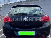 Usado Opel Astra Enjoy 115 CV (84 kW) 2011 Negro Berlina