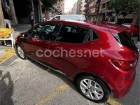 Usado Renault Clio IV LIMITED 76 CV (55 kW) 2019 Granate Berlina