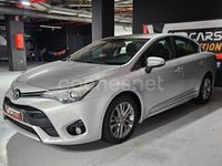 Usado Toyota Avensis Advance 112 CV (82 kW) 2016 Gris / plata Familiar