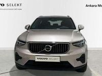 Usado Volvo XC40 Core 211 CV (155 kW) 2023 Plateado SUV
