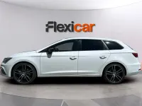 Usado Seat Leon ST FR 150 CV (110 kW) 2019 Blanco Familiar