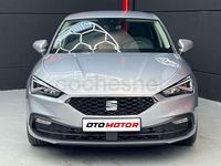 Usado Seat Leon Style 130 CV (95 kW) 2024 Gris / plata Berlina