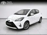 Usado Toyota Yaris Hybrid Active 100 CV (73 kW) 2017 Blanco Berlina