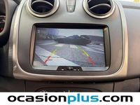 Usado Dacia Sandero Lauréate 75 CV (55 kW) 2015 Rojo Utilitario