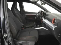 Usado Seat Arona FR 115 CV (84 kW) 2025 Gris SUV