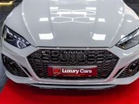 Usado Audi RS5 Sportback Competition 450 CV (330 kW) 2023 Gris / plata Berlina