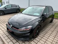 Usado VW Golf VII GTI 245 CV (180 kW) 2019 Negro Berlina